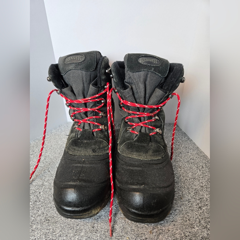 Ranger Boots Men Size 9 Rugged Black Rubber Shelled Lace Up Winter Snow Work